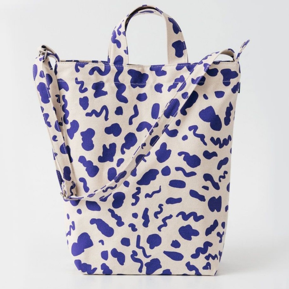 BAGGU BLUE & CREAM CANVAS DUCK BAG - NEW W/ TAGS